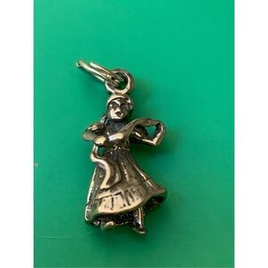 Partridge in a Pear Tree Lady Dancing #song #Christmas